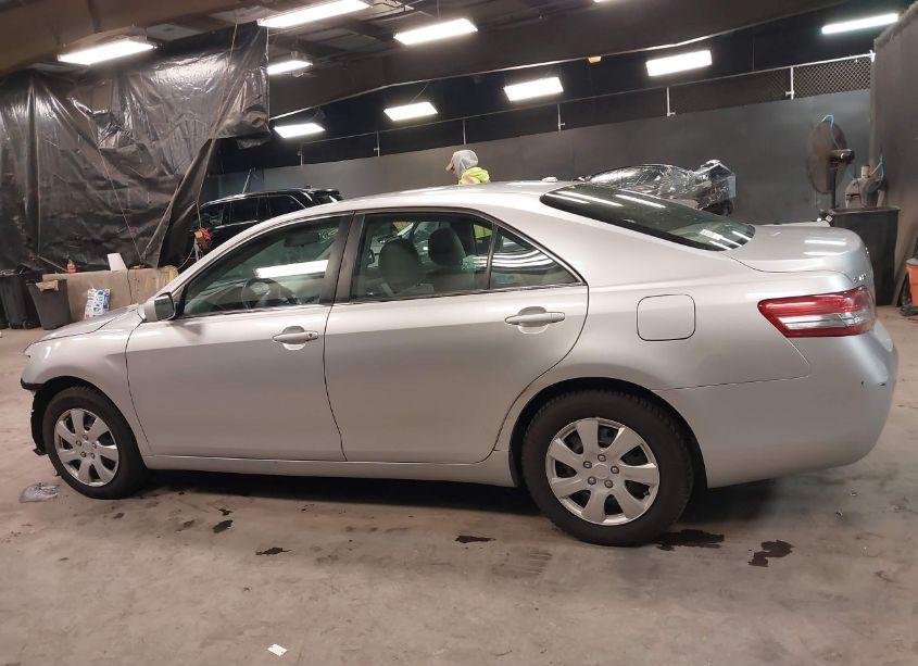 Photo 15 of 2011 Toyota Camry LE (VIN 4T1BF3EK5BU186371)