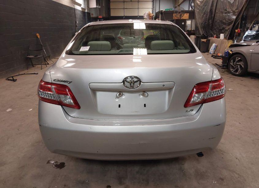 Photo 17 of 2011 Toyota Camry LE (VIN 4T1BF3EK5BU186371)