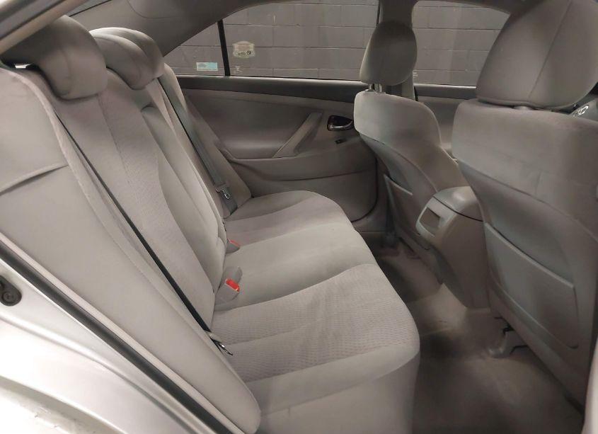 Photo 8 of 2011 Toyota Camry LE (VIN 4T1BF3EK5BU186371)