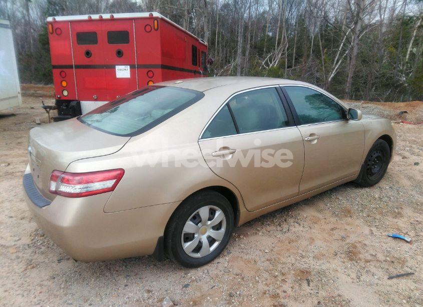 Photo 4 of 2011 Toyota Camry (VIN 4T1BF3EK5BU186399)
