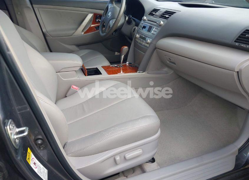Photo 5 of 2011 Toyota Camry XLE (VIN 4T1BF3EK5BU199735)