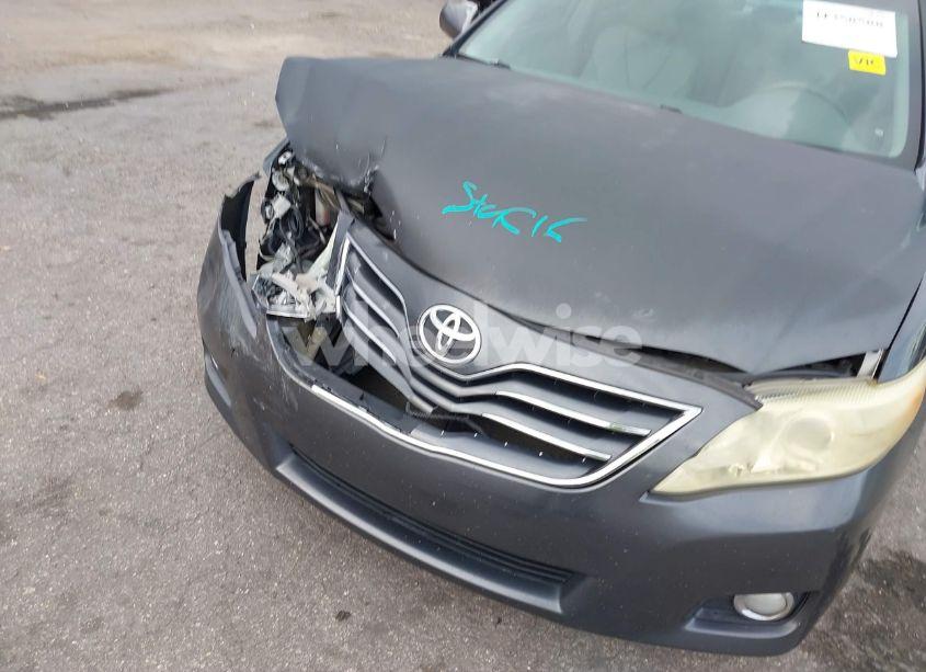 Photo 6 of 2011 Toyota Camry XLE (VIN 4T1BF3EK5BU199735)