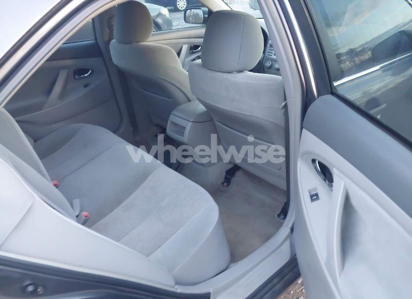 Photo 8 of 2011 Toyota Camry LE (VIN 4T1BF3EK5BU205811)