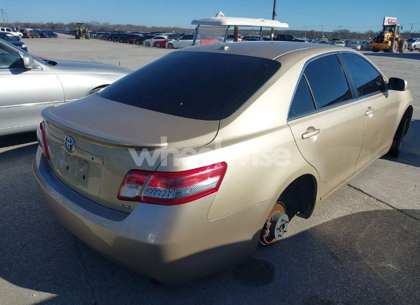 Photo 4 of 2011 Toyota Camry LE (VIN 4T1BF3EK5BU216498)