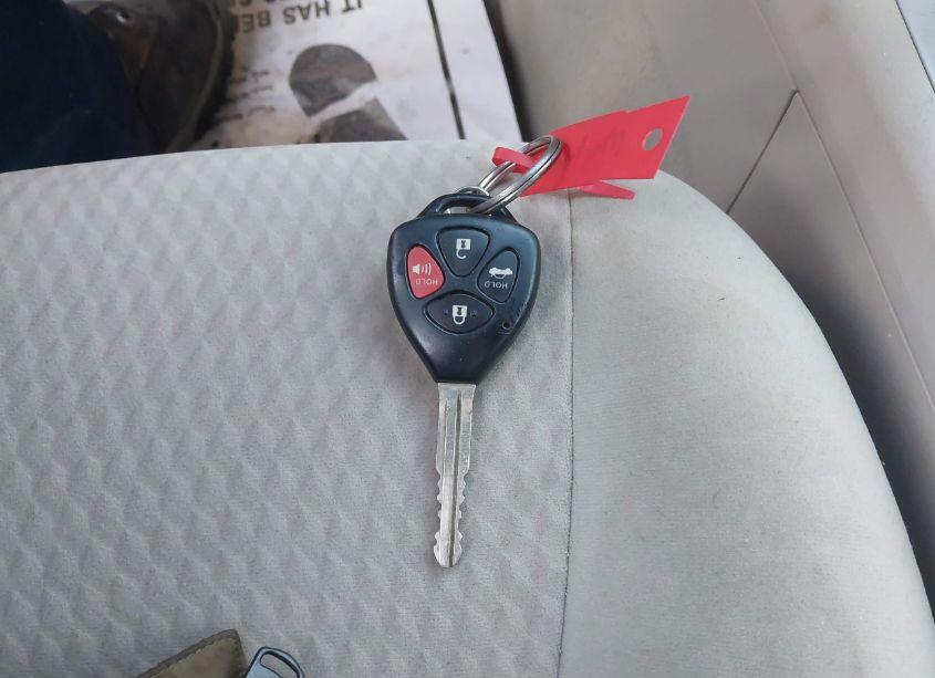 Photo 11 of 2011 Toyota Camry LE (VIN 4T1BF3EK5BU582204)