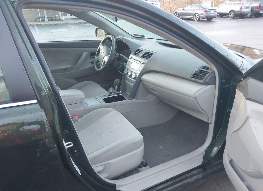 Photo 5 of 2011 Toyota Camry LE (VIN 4T1BF3EK5BU582204)