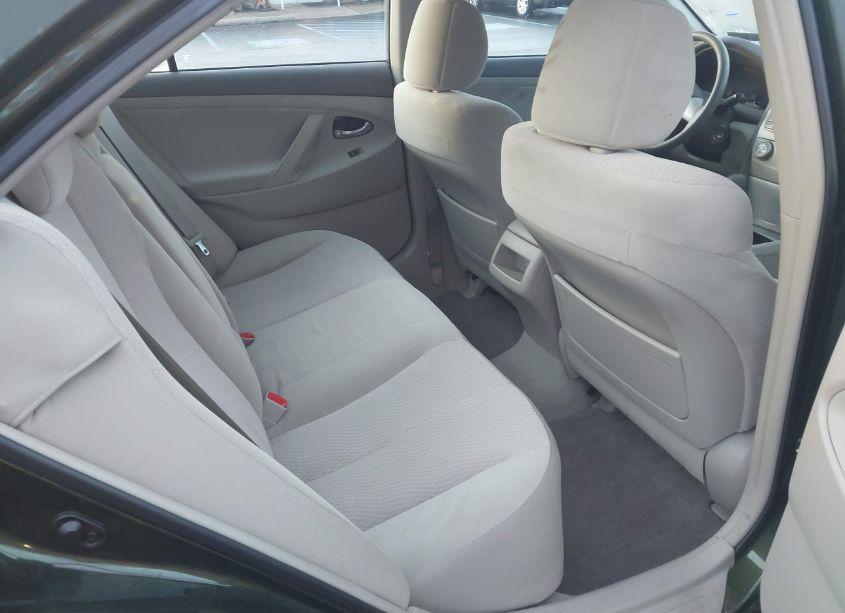 Photo 8 of 2011 Toyota Camry LE (VIN 4T1BF3EK5BU582204)