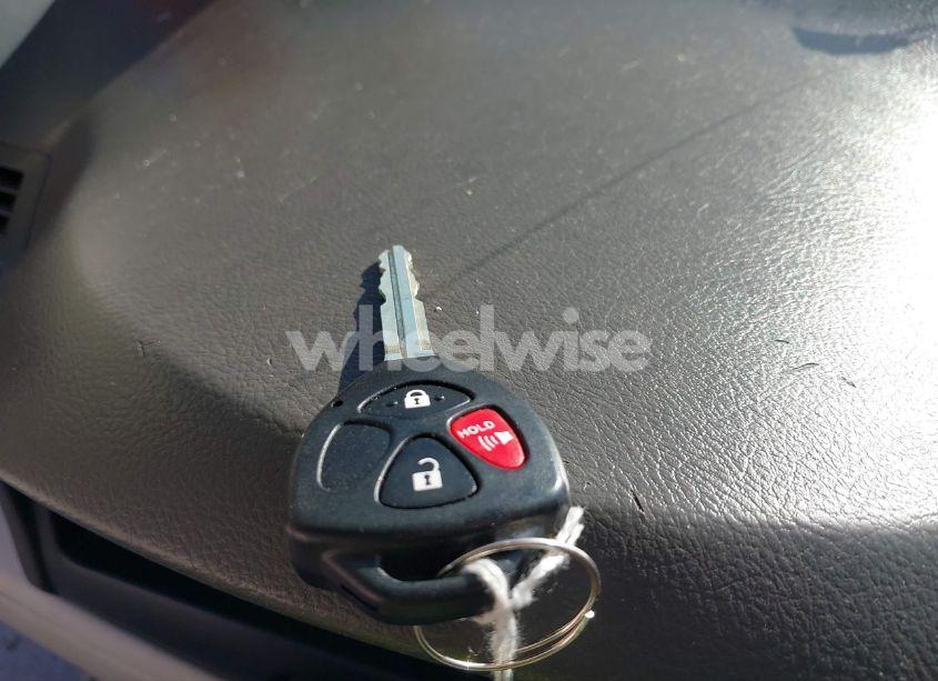 Photo 11 of 2011 Toyota Camry LE (VIN 4T1BF3EK5BU584082)