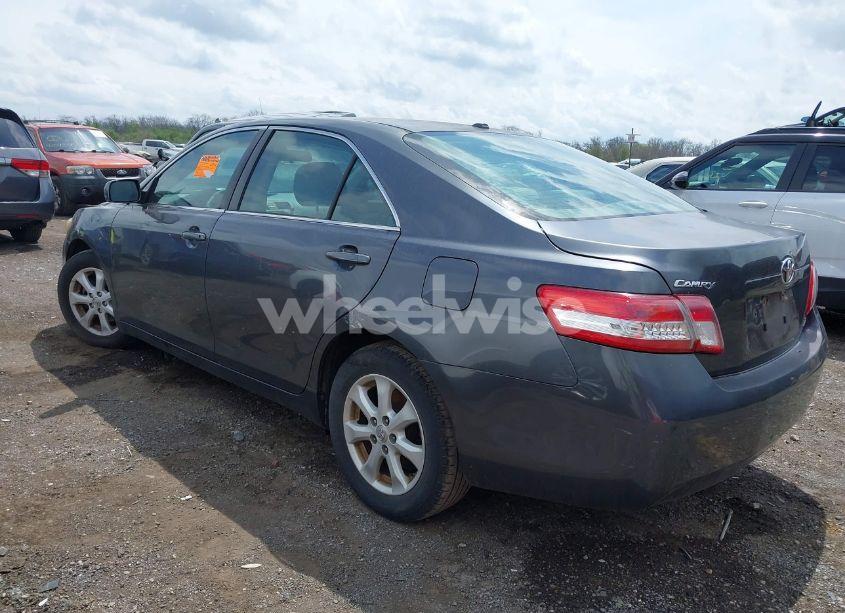 Photo 3 of 2011 Toyota Camry LE (VIN 4T1BF3EK5BU605061)