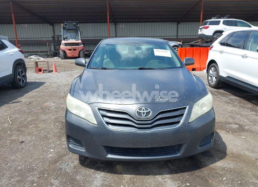 Photo 6 of 2011 Toyota Camry LE (VIN 4T1BF3EK5BU605061)