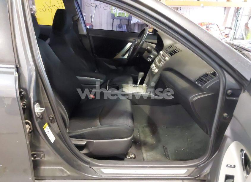 Photo 5 of 2011 Toyota Camry SE (VIN 4T1BF3EK5BU610423)