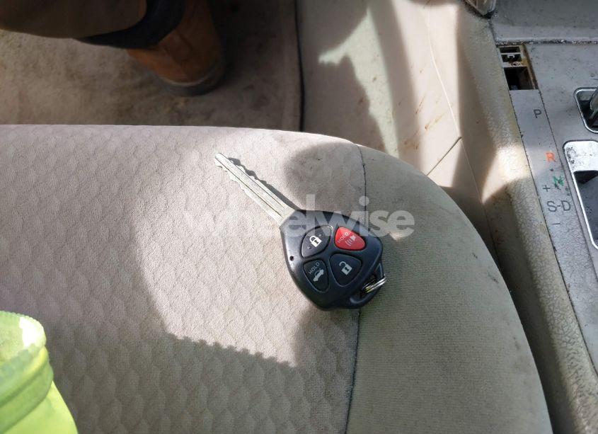 Photo 11 of 2011 Toyota Camry LE (VIN 4T1BF3EK5BU619574)