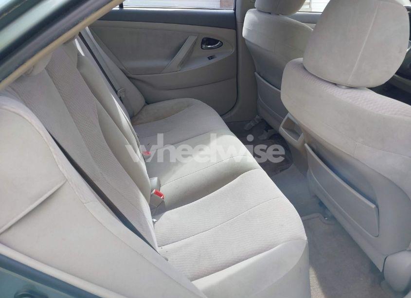 Photo 8 of 2011 Toyota Camry LE (VIN 4T1BF3EK5BU619574)