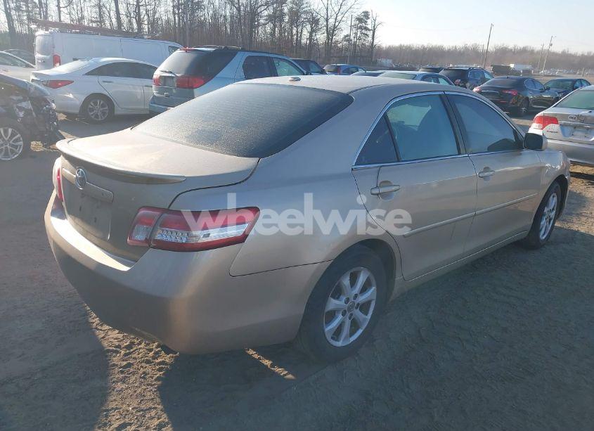 Photo 4 of 2011 Toyota Camry LE (VIN 4T1BF3EK5BU624614)