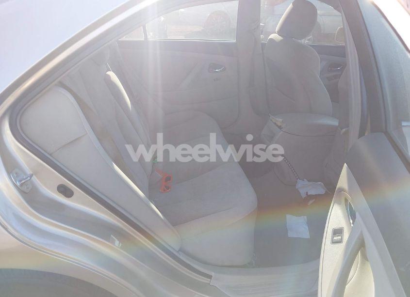 Photo 8 of 2011 Toyota Camry LE (VIN 4T1BF3EK5BU624614)