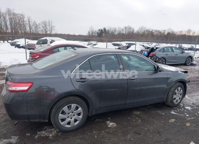 Photo 13 of 2011 Toyota Camry LE (VIN 4T1BF3EK5BU630767)