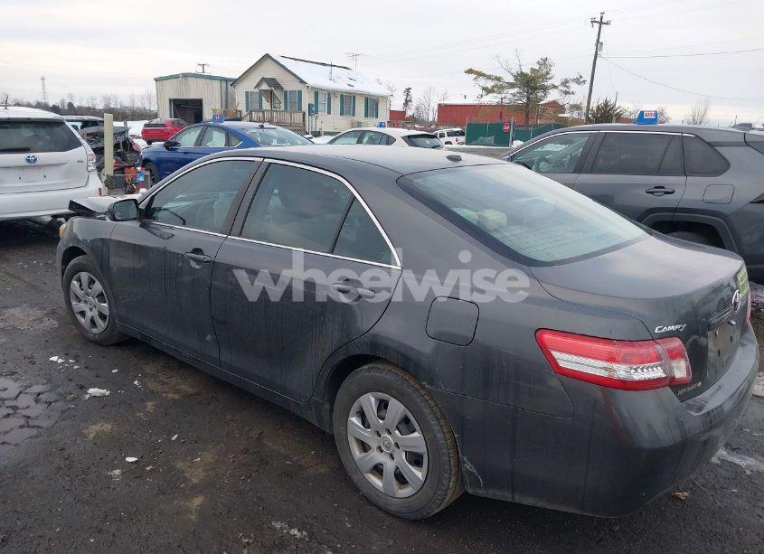 Photo 3 of 2011 Toyota Camry LE (VIN 4T1BF3EK5BU630767)