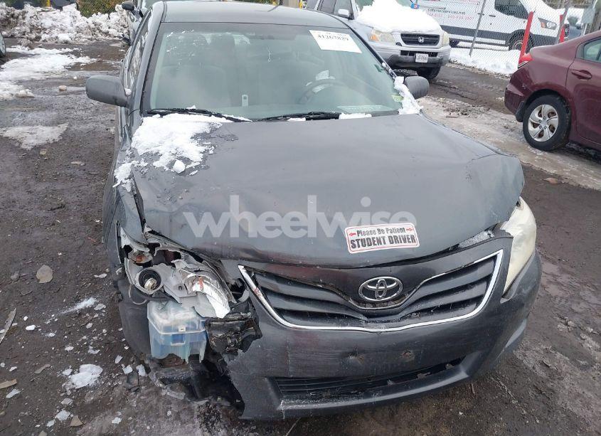 Photo 6 of 2011 Toyota Camry LE (VIN 4T1BF3EK5BU630767)