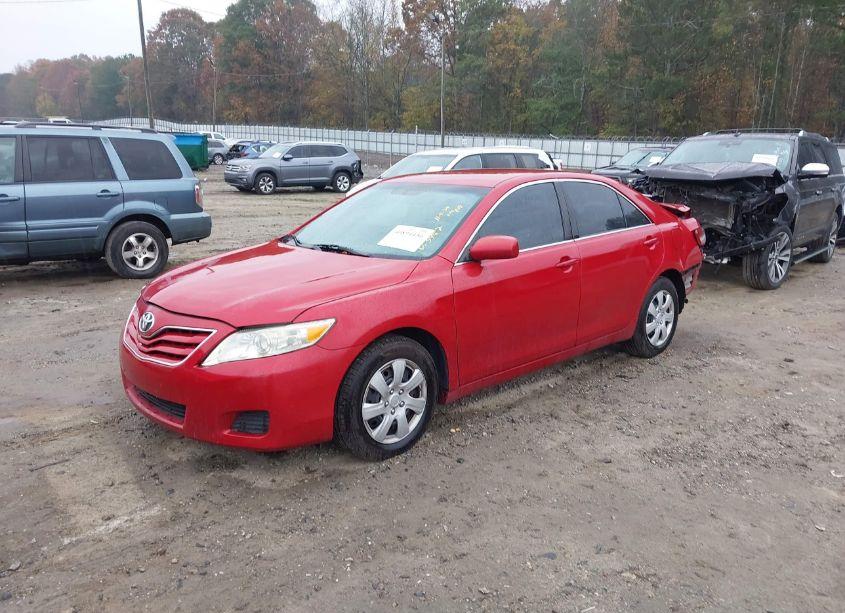 Photo 2 of 2011 Toyota Camry LE (VIN 4T1BF3EK5BU633457)