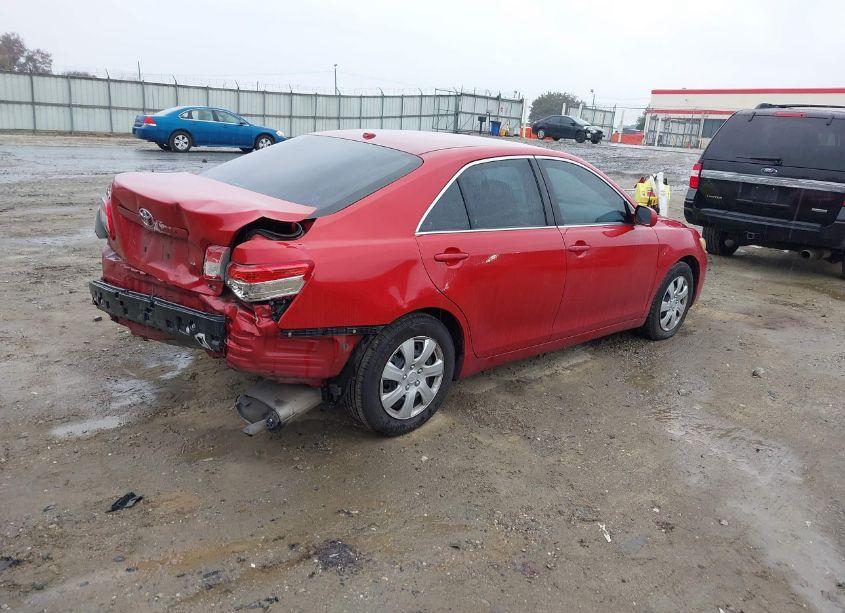 Photo 4 of 2011 Toyota Camry LE (VIN 4T1BF3EK5BU633457)