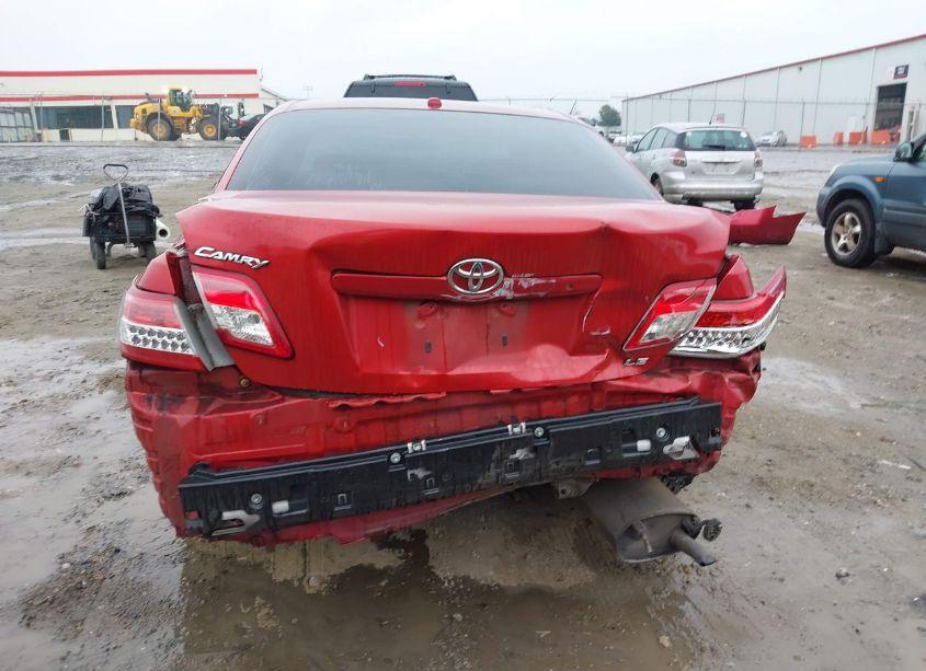 Photo 6 of 2011 Toyota Camry LE (VIN 4T1BF3EK5BU633457)