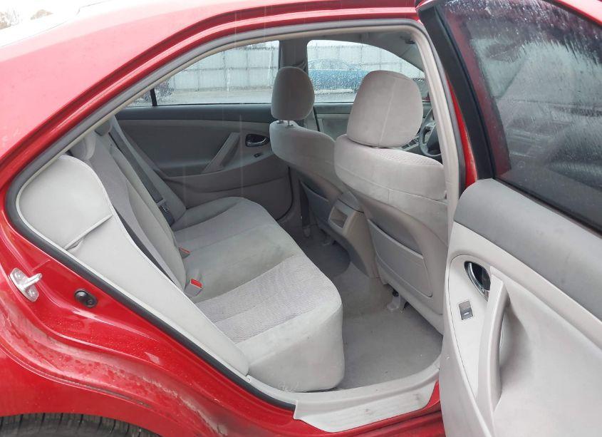 Photo 8 of 2011 Toyota Camry LE (VIN 4T1BF3EK5BU633457)