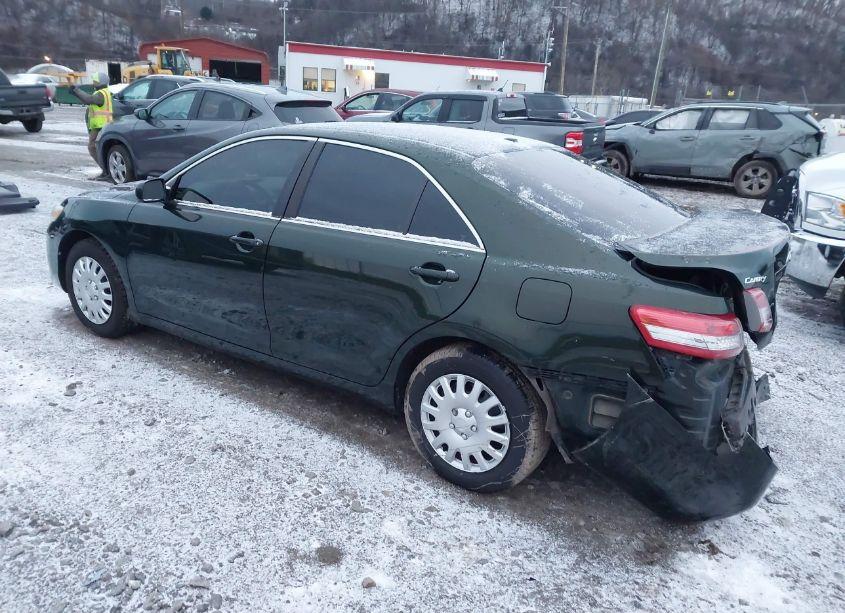 Photo 3 of 2011 Toyota Camry LE (VIN 4T1BF3EK5BU635032)