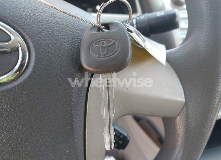 Photo 11 of 2011 Toyota Camry LE (VIN 4T1BF3EK5BU645978)