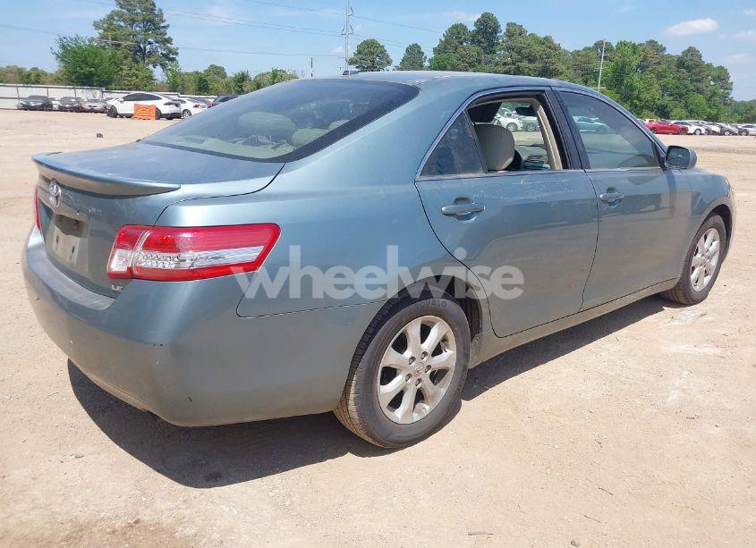 Photo 4 of 2011 Toyota Camry LE (VIN 4T1BF3EK5BU645978)