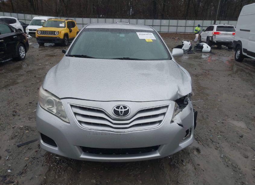 Photo 12 of 2011 Toyota Camry LE (VIN 4T1BF3EK5BU664711)