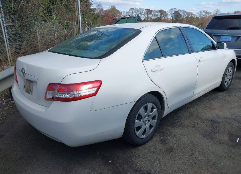 Photo 4 of 2011 Toyota Camry (VIN 4T1BF3EK5BU693531)