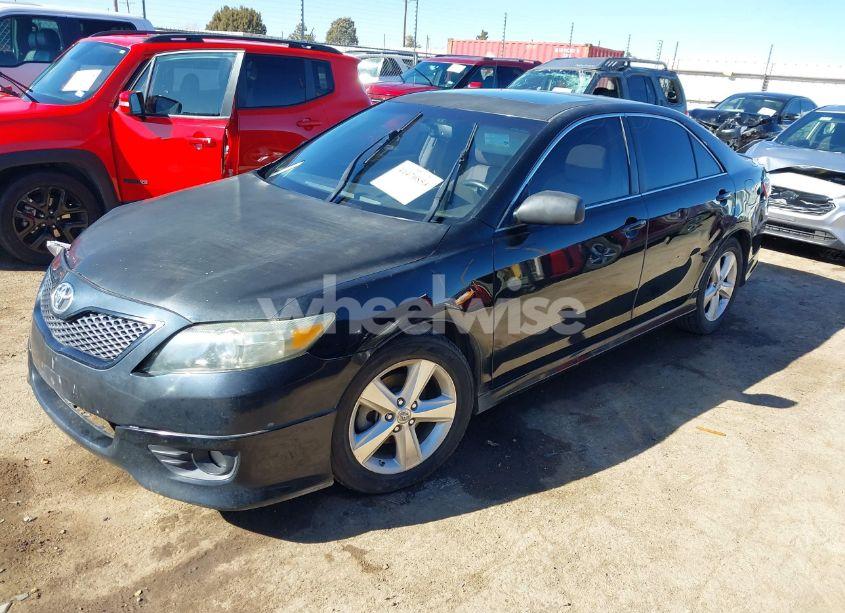 Photo 2 of 2011 Toyota Camry SE (VIN 4T1BF3EK5BU699698)