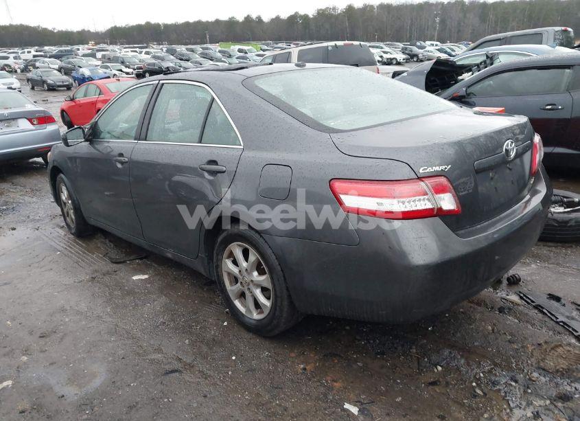 Photo 3 of 2011 Toyota Camry LE (VIN 4T1BF3EK5BU705595)