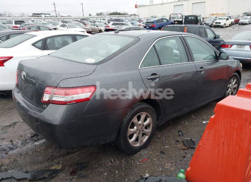 Photo 4 of 2011 Toyota Camry LE (VIN 4T1BF3EK5BU705595)