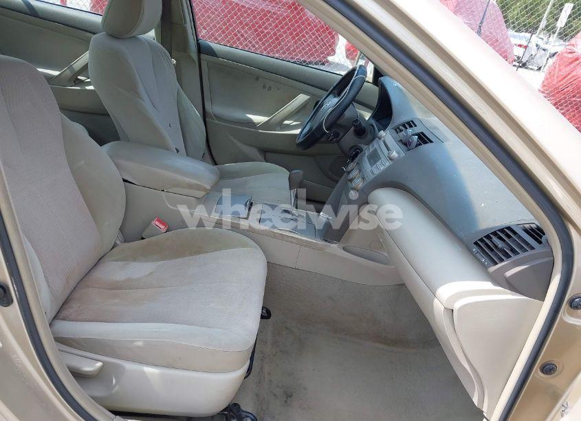 Photo 5 of 2011 Toyota Camry LE/SE/XLE (VIN 4T1BF3EK5BU711011)