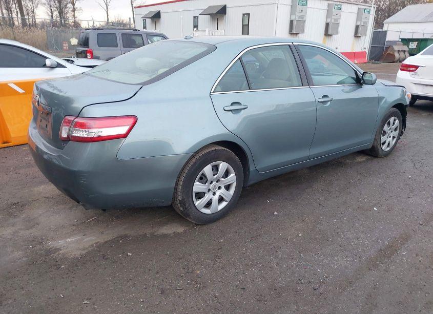Photo 4 of 2011 Toyota Camry LE (VIN 4T1BF3EK5BU716452)
