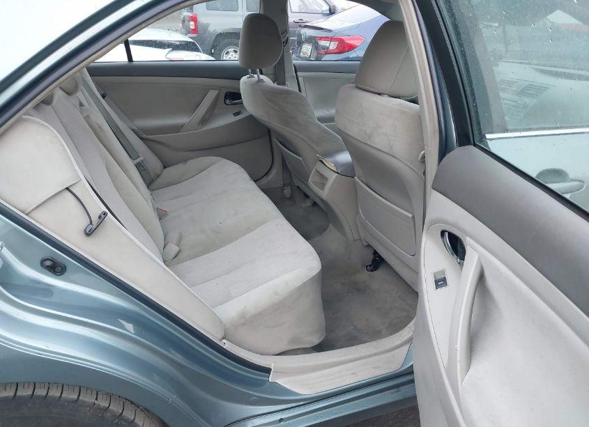 Photo 8 of 2011 Toyota Camry LE (VIN 4T1BF3EK5BU716452)