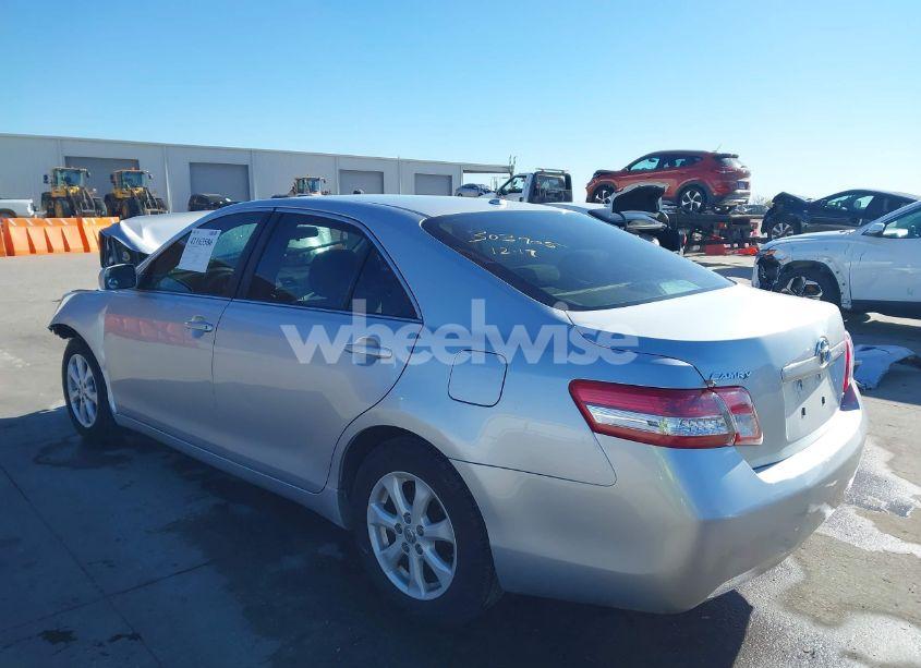 Photo 3 of 2011 Toyota Camry LE (VIN 4T1BF3EK5BU755395)
