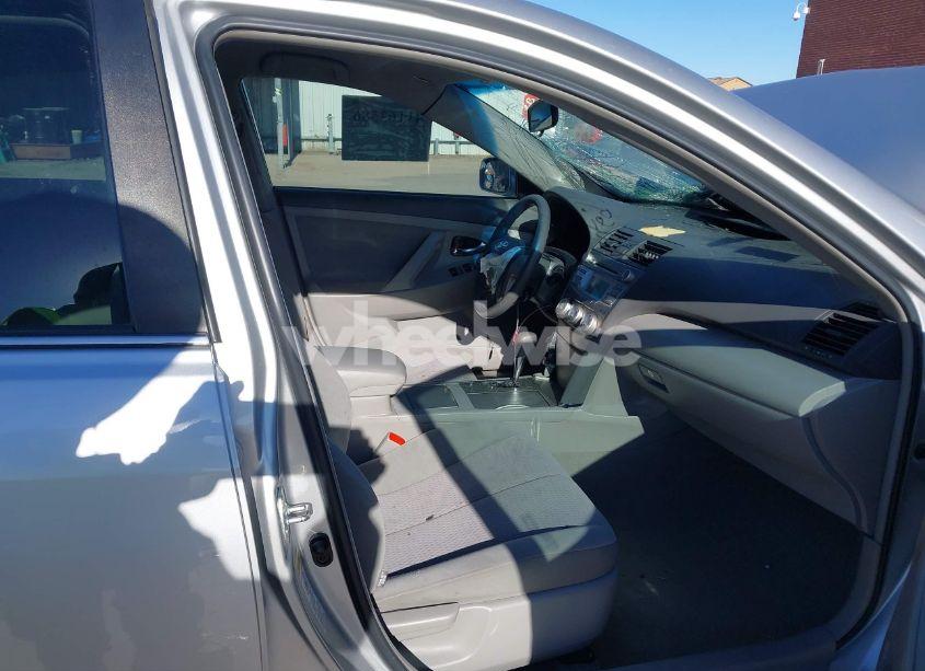 Photo 5 of 2011 Toyota Camry LE (VIN 4T1BF3EK5BU755395)