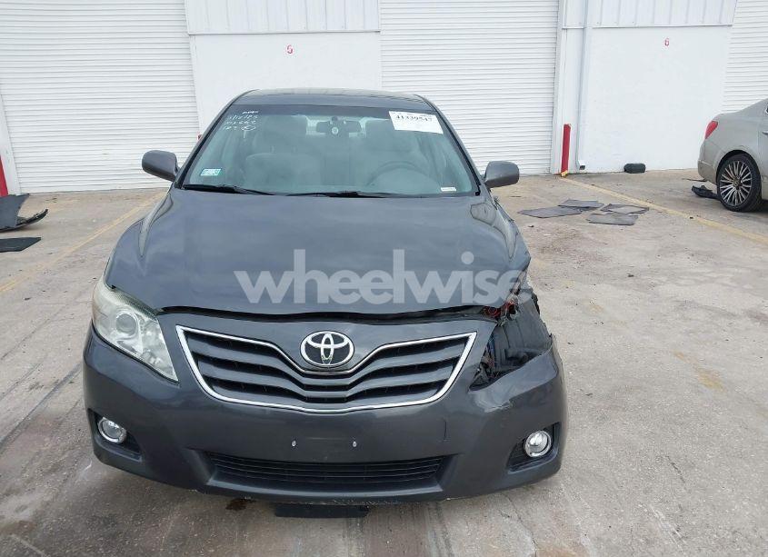 Photo 12 of 2011 Toyota Camry LE (VIN 4T1BF3EK5BU758068)