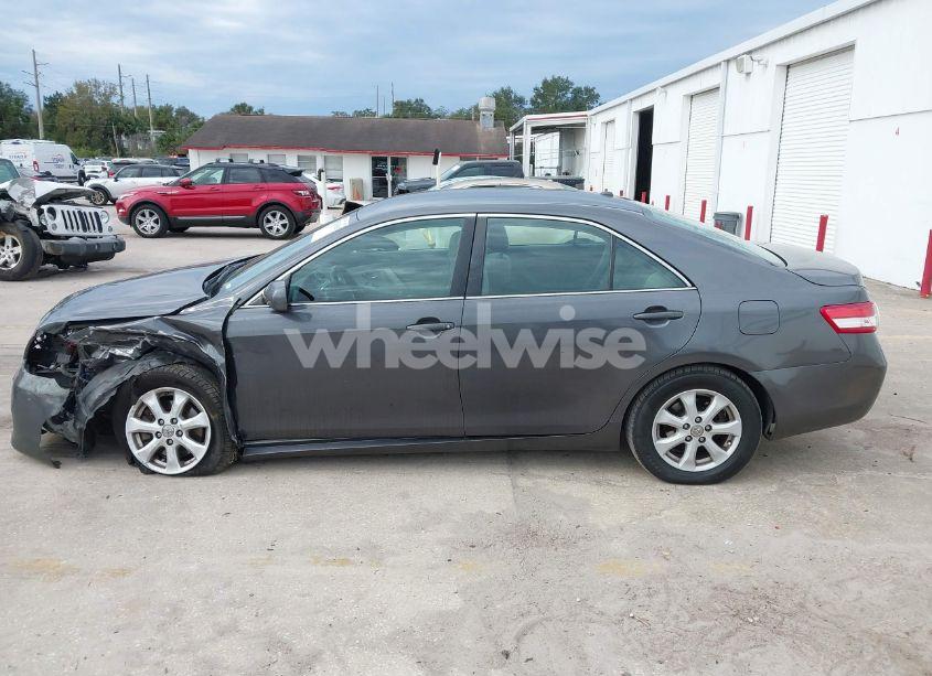 Photo 14 of 2011 Toyota Camry LE (VIN 4T1BF3EK5BU758068)