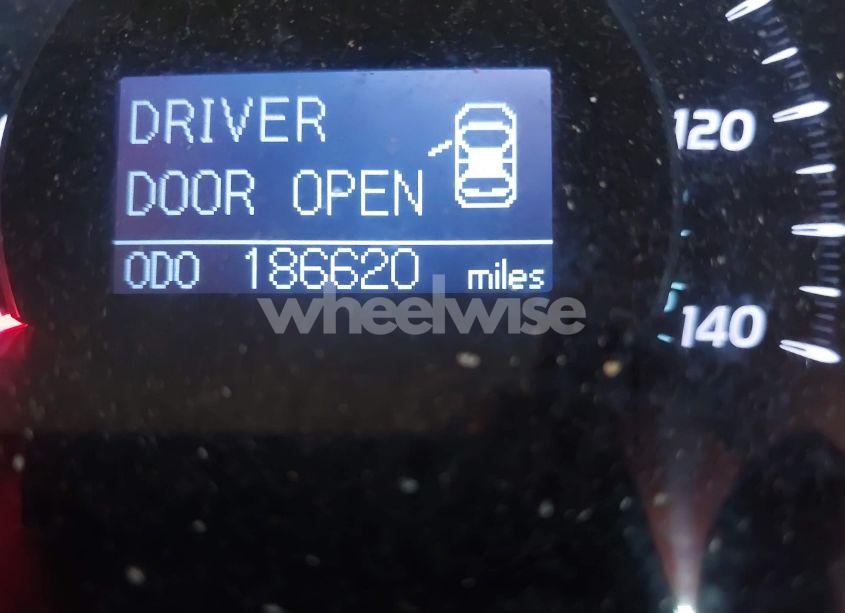 Photo 12 of 2011 Toyota Camry XLE (VIN 4T1BF3EK5BU762931)