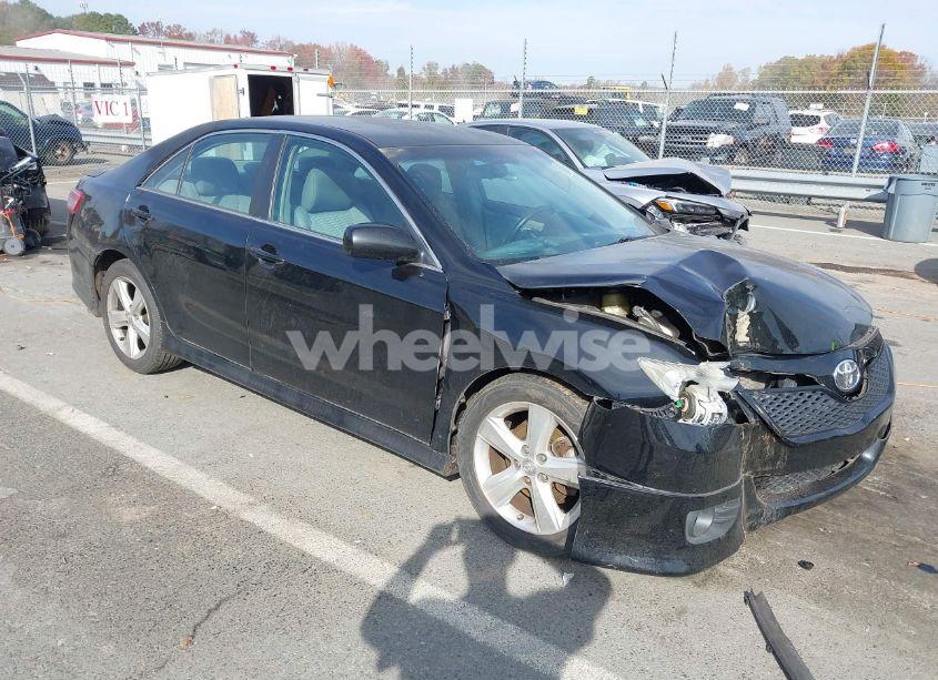 2011 Toyota Camry SE (VIN 4T1BF3EK5BU767918) main photo