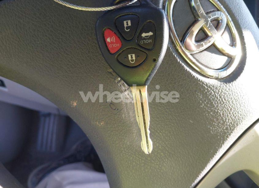 Photo 11 of 2011 Toyota Camry LE (VIN 4T1BF3EK5BU770740)