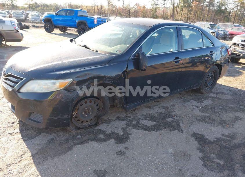 Photo 6 of 2011 Toyota Camry LE (VIN 4T1BF3EK5BU770740)