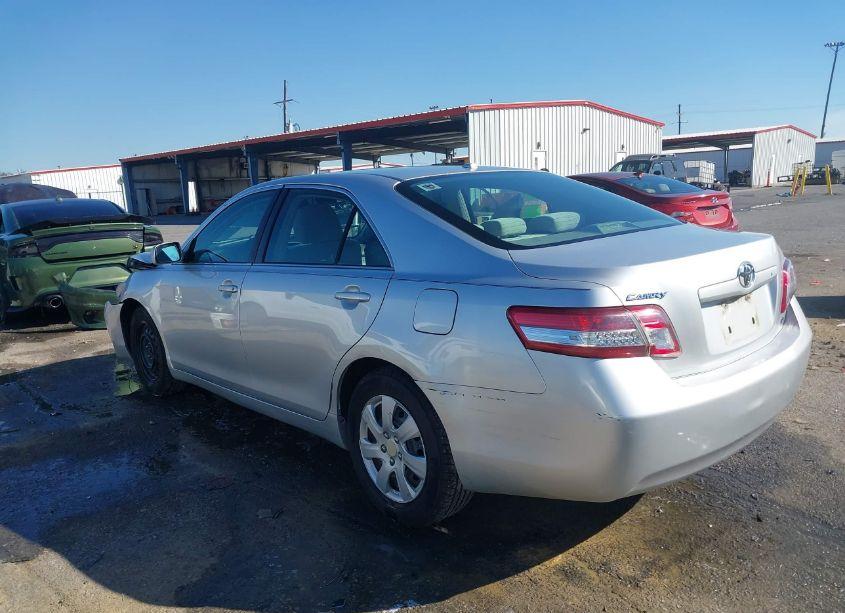 Photo 3 of 2010 Toyota Camry LE (VIN 4T1BF3EK6AU011545)
