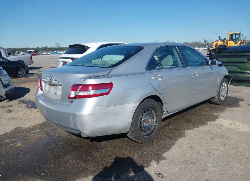 Photo 4 of 2010 Toyota Camry LE (VIN 4T1BF3EK6AU011545)