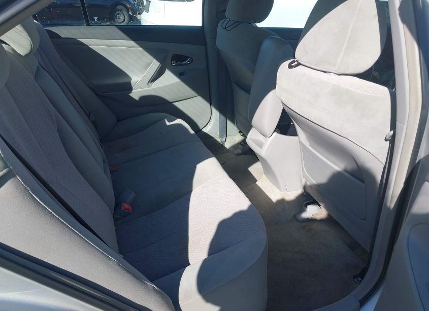 Photo 8 of 2010 Toyota Camry LE (VIN 4T1BF3EK6AU011545)