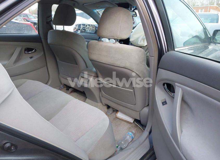 Photo 8 of 2010 Toyota Camry LE (VIN 4T1BF3EK6AU012422)