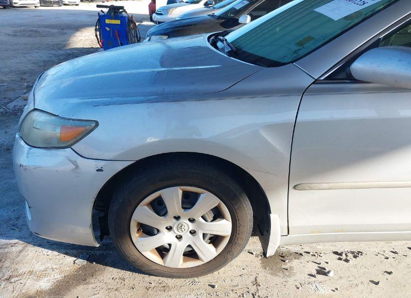 Photo 12 of 2010 Toyota Camry LE (VIN 4T1BF3EK6AU023498)